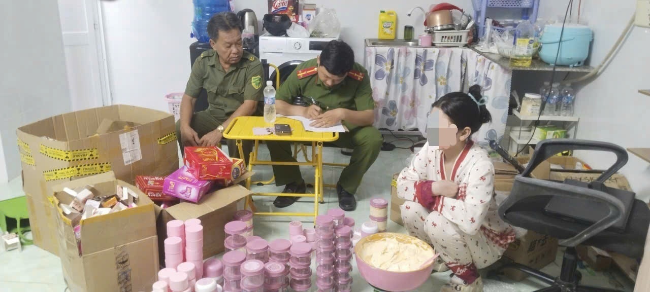 3869774679952370037 18543150