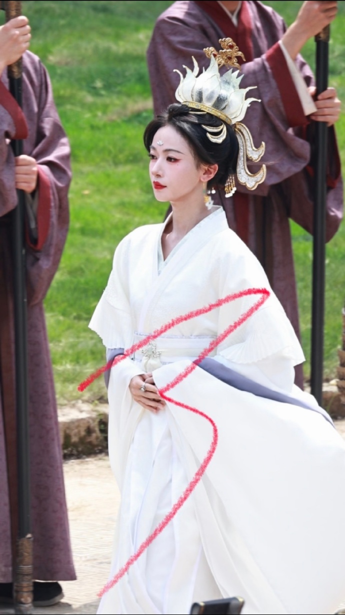 693fb9e2gy1icd861kydij20u01hck1g