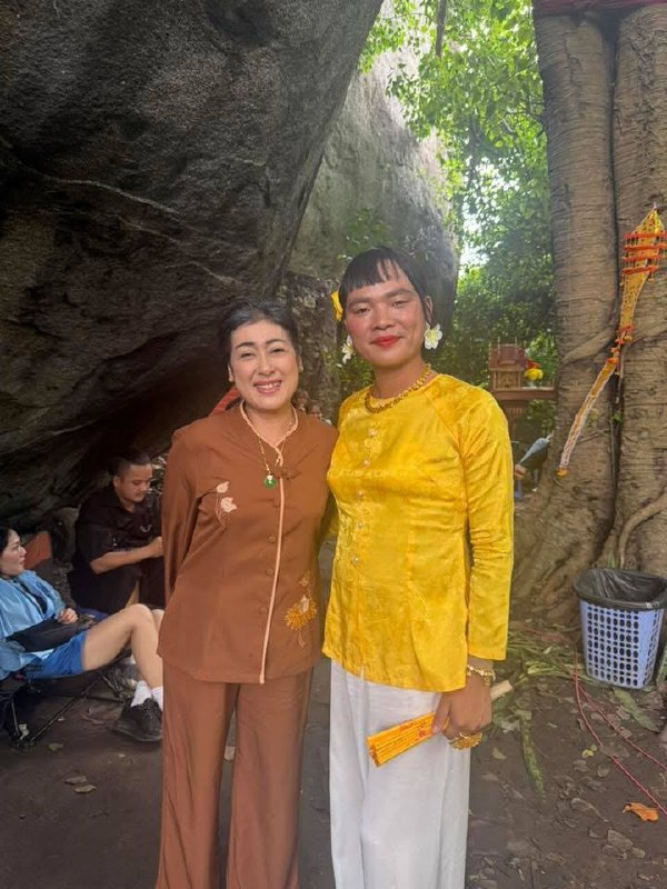 photo6303160666809897245x