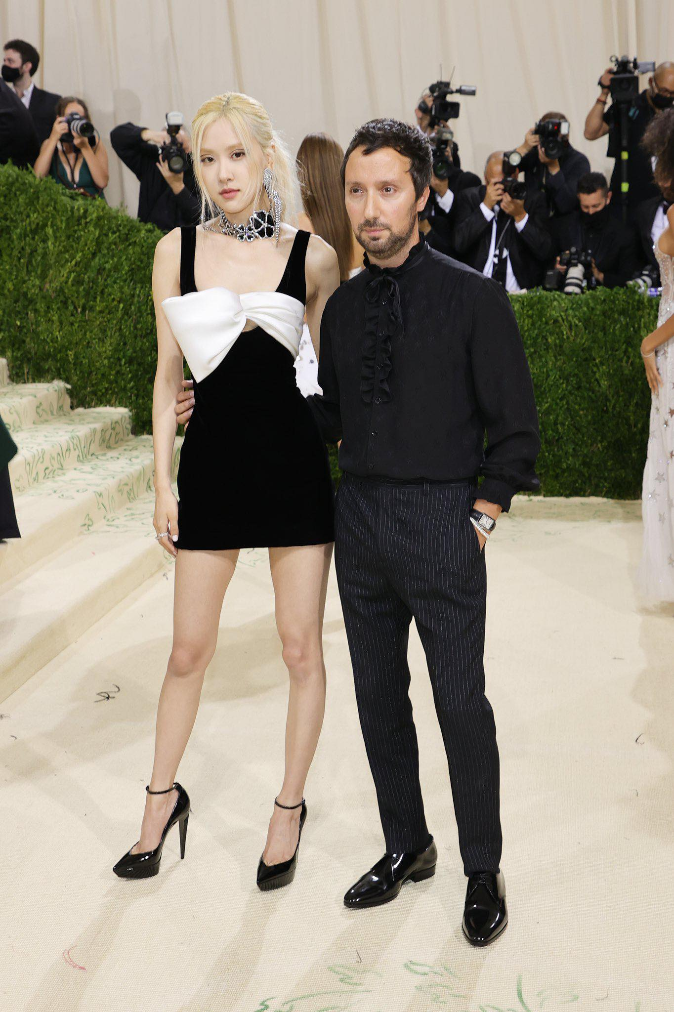 rose met gala 1 8610 1631587081 1631677002260560601793