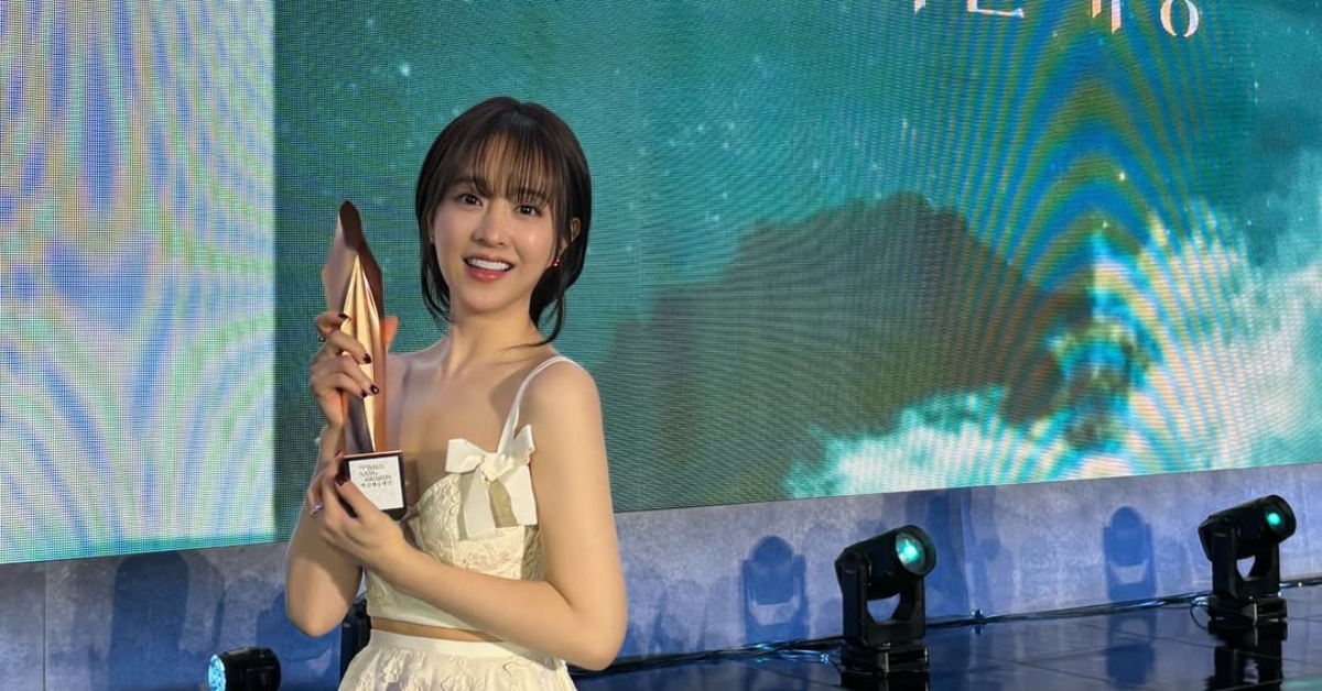 thi de baeksang art award 2026 park bo young lam dep