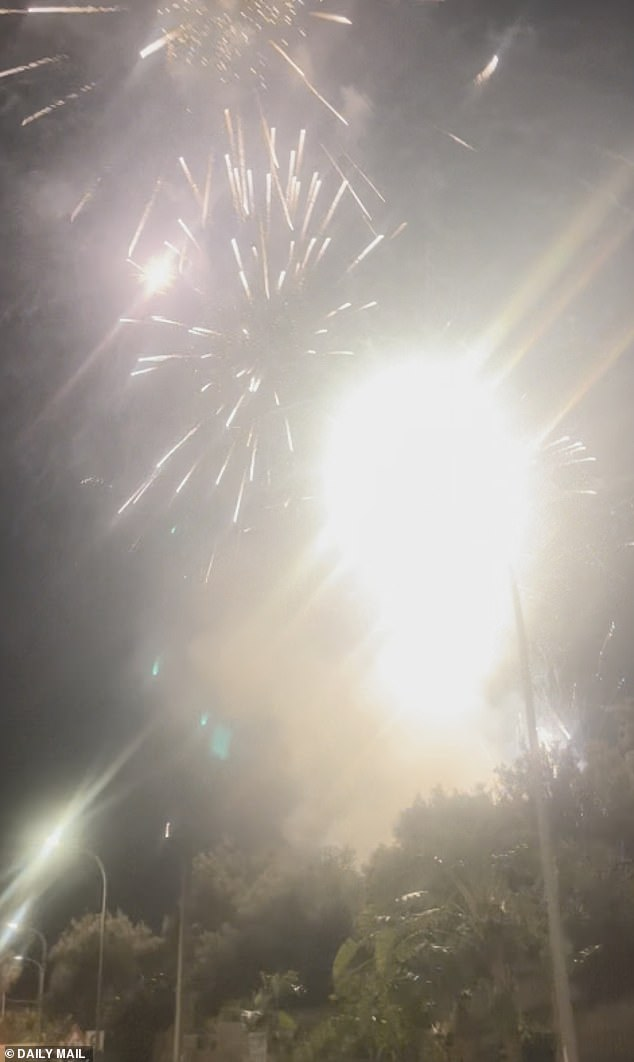 109179491 15880453 justbefore1130pmaspectacular10minutefireworkdisplaylit a 111780818594144