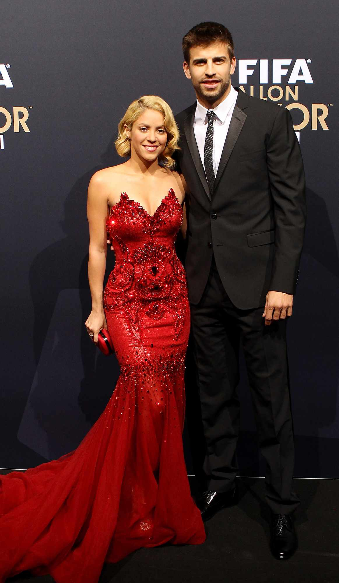 shakira gerard pique 1 b8de53f868d24537bc3bb43d17bb3f40