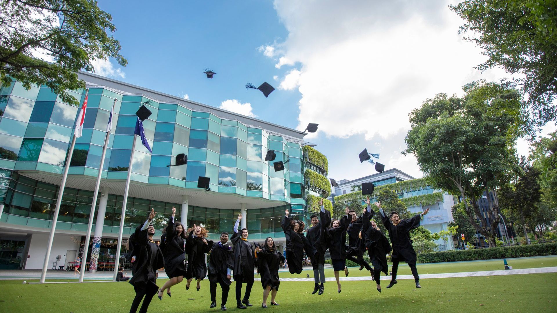 about smu grad m