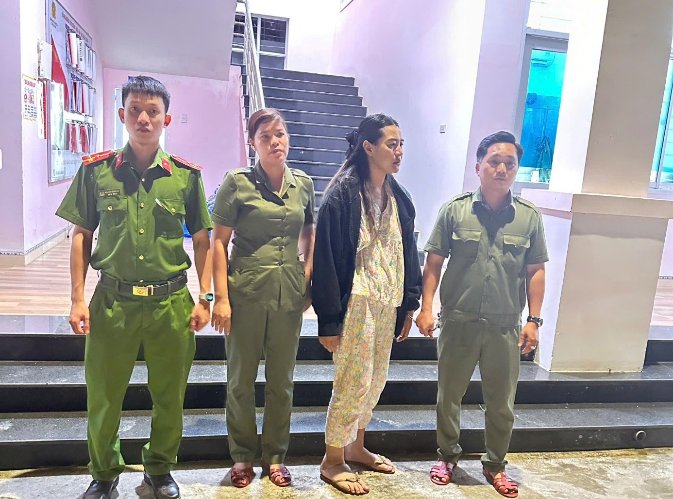 doi tuong bui phuong hong bi cong an xa an hoa va cong an xa tuy phuoc tay