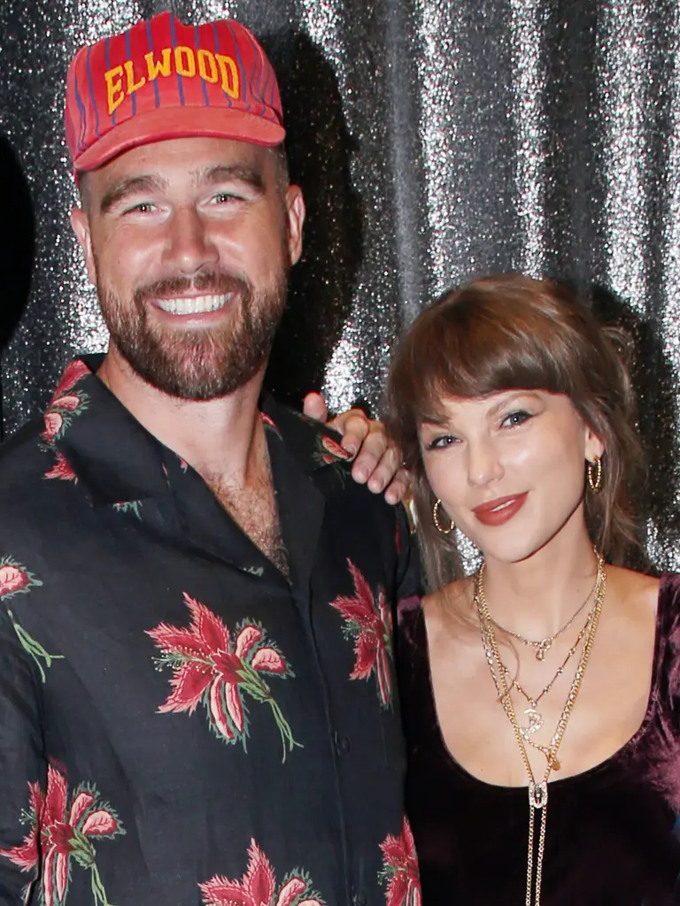 exclusive coverage travis kelce taylor 130950385aa6efb