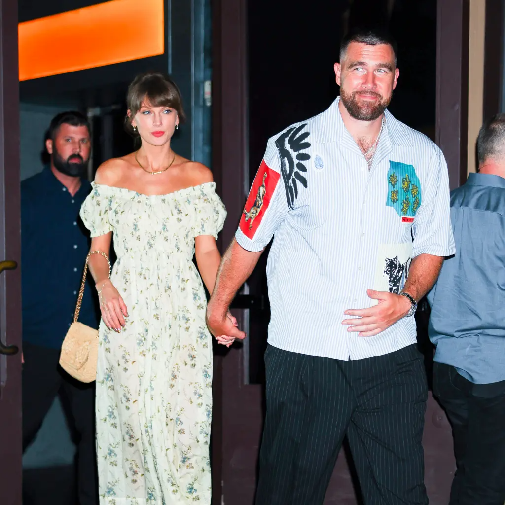 taylor swift travis kelce seen 130811757b7a575