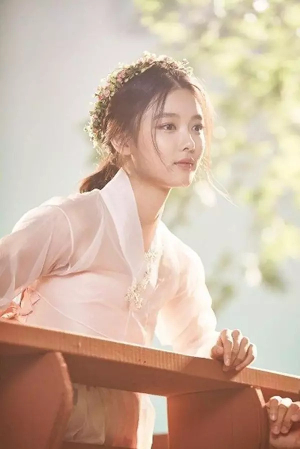 2sao tao hinh co trang dang yeu kim yoo jung 07a 2sao tao hinh co trang dang yeu kim yoo jung 07a