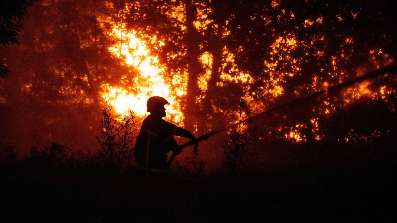 france wildfire