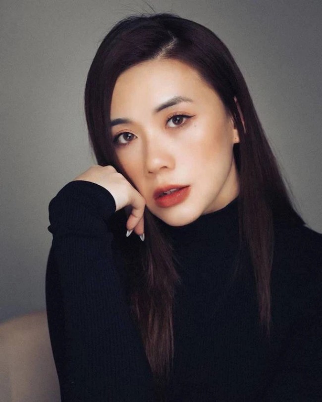 hai nguoi dep kinh van hoa som tu gia nghe thuat tinh dau cua quy rom ngay cang quyen ru e10 1710311607 269 width650height812