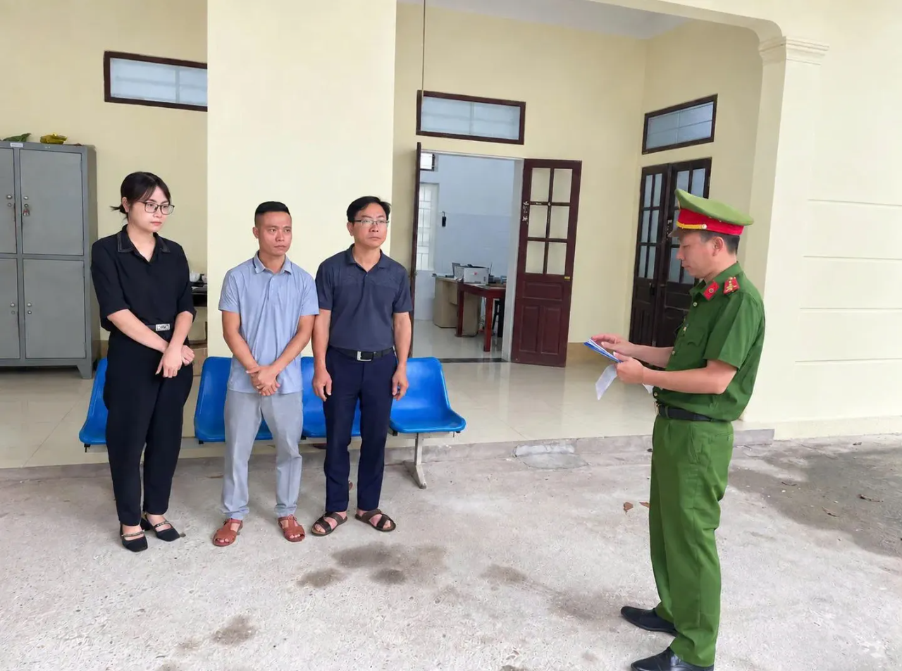 cqcsdtcat doc qd khoi to vu an hinh su 5764 ultrapic