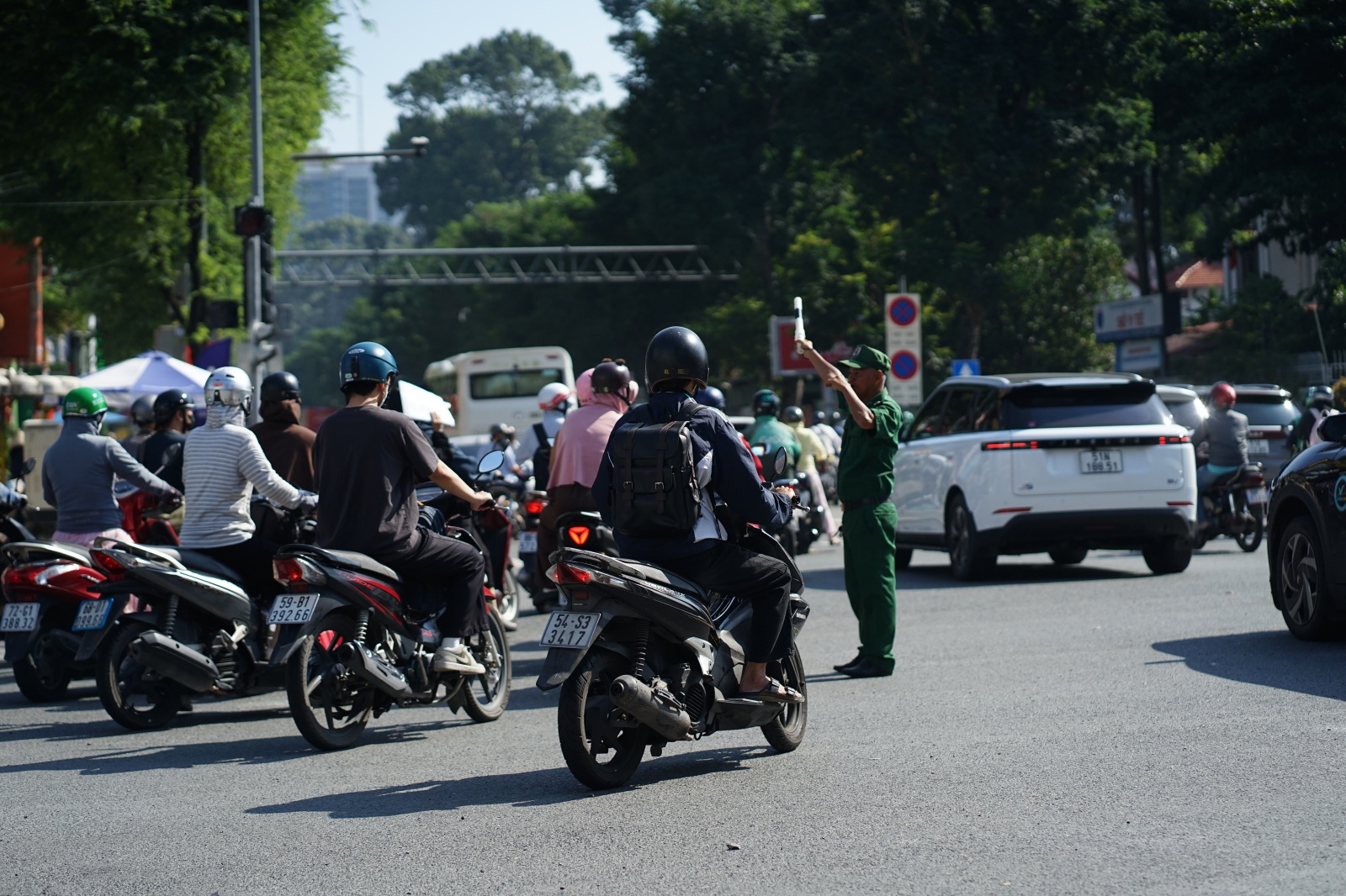batchkom00692