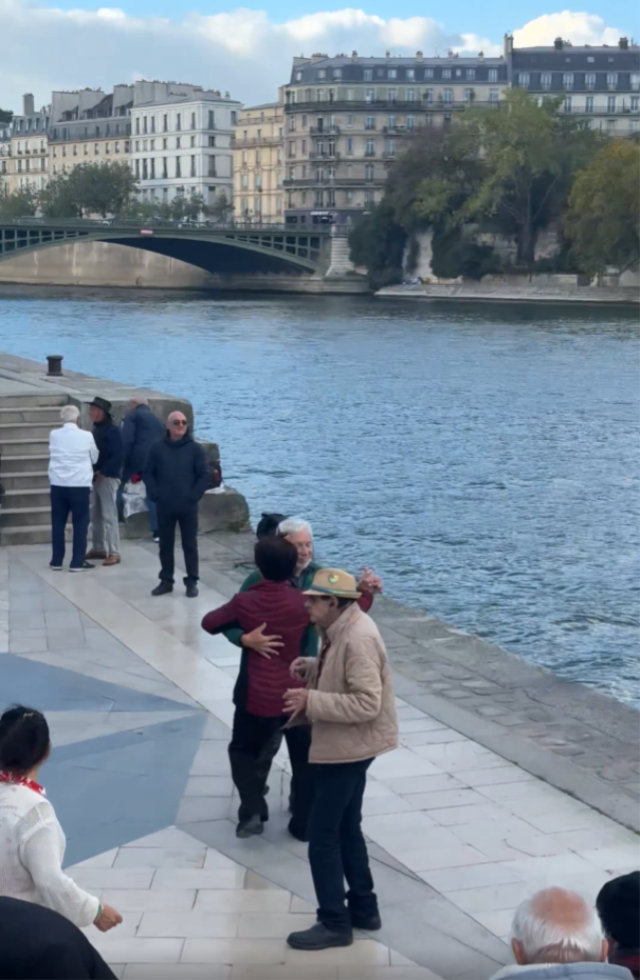 parisin iki farkli yuzu bir ya 20343133 65541m