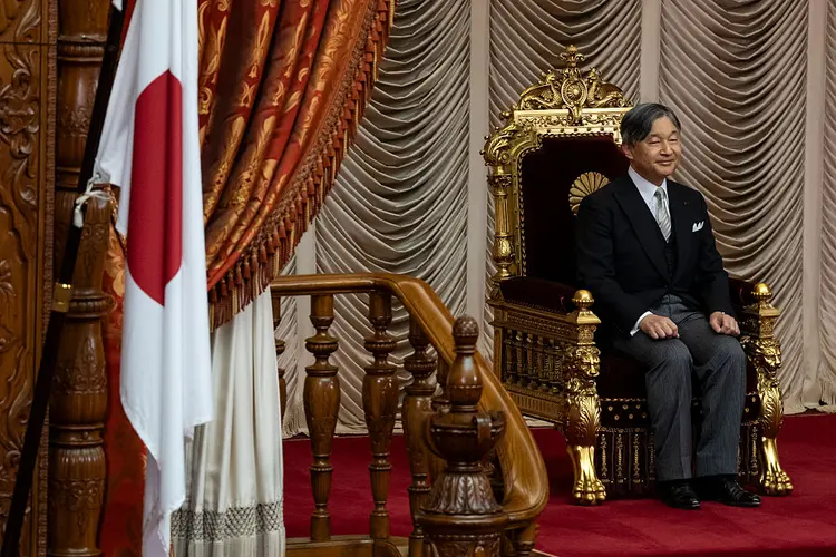 emperor naruhito