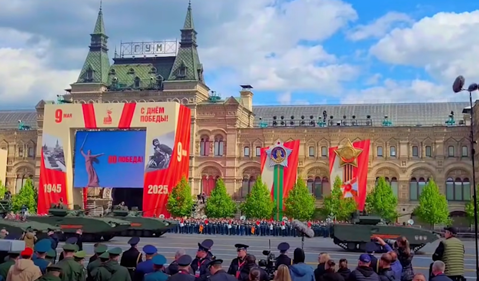 10 xe chien dau bo binh bmp 2m berezhok