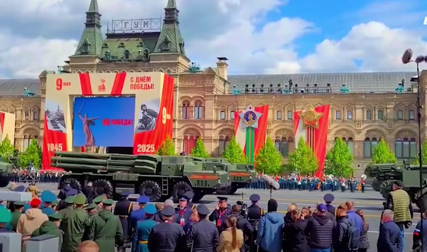 18phao phan luc phong loat tornado s