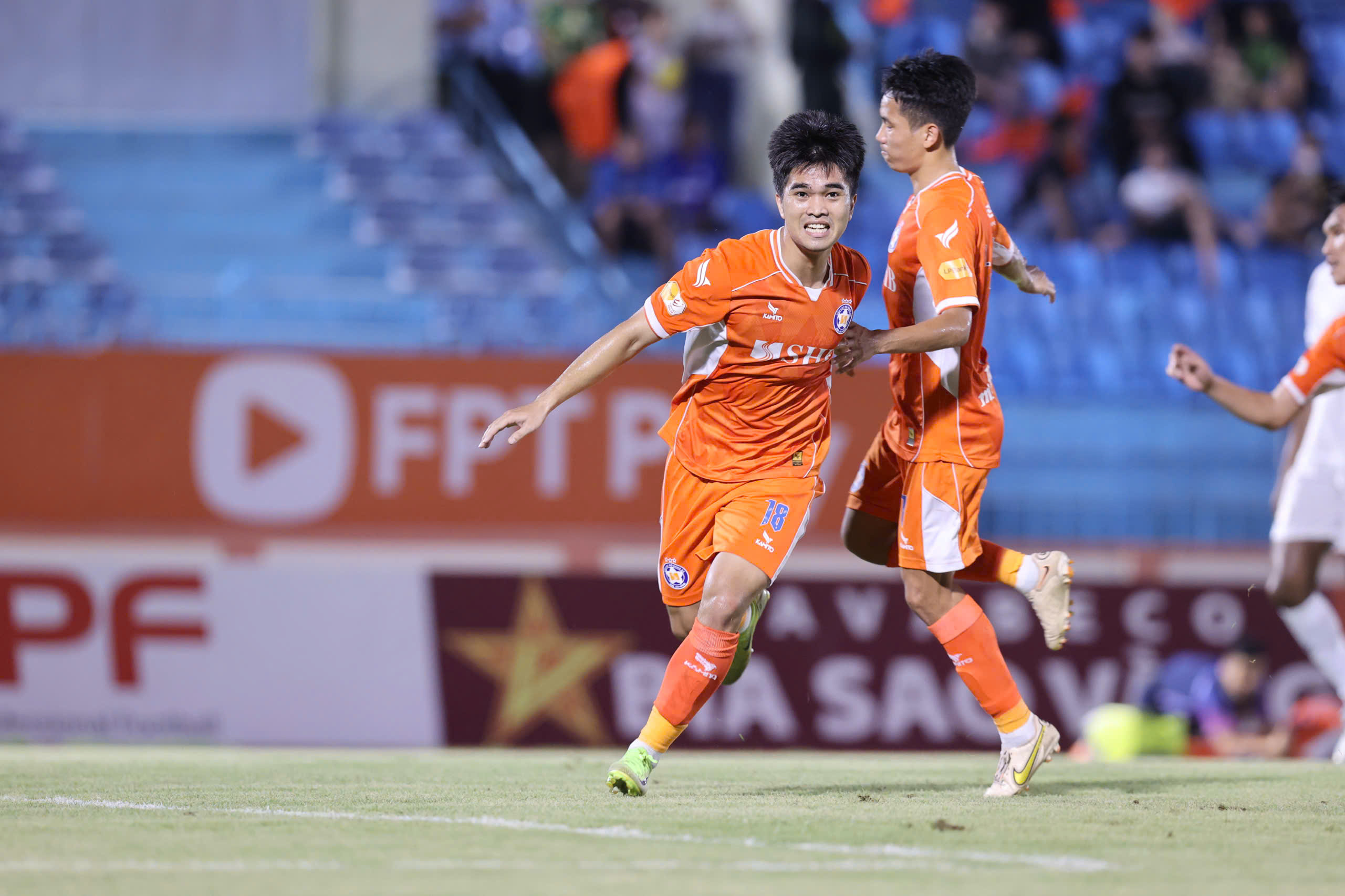 z65882517863243a947f7077e2aa76e742d5c2a32b4fe5