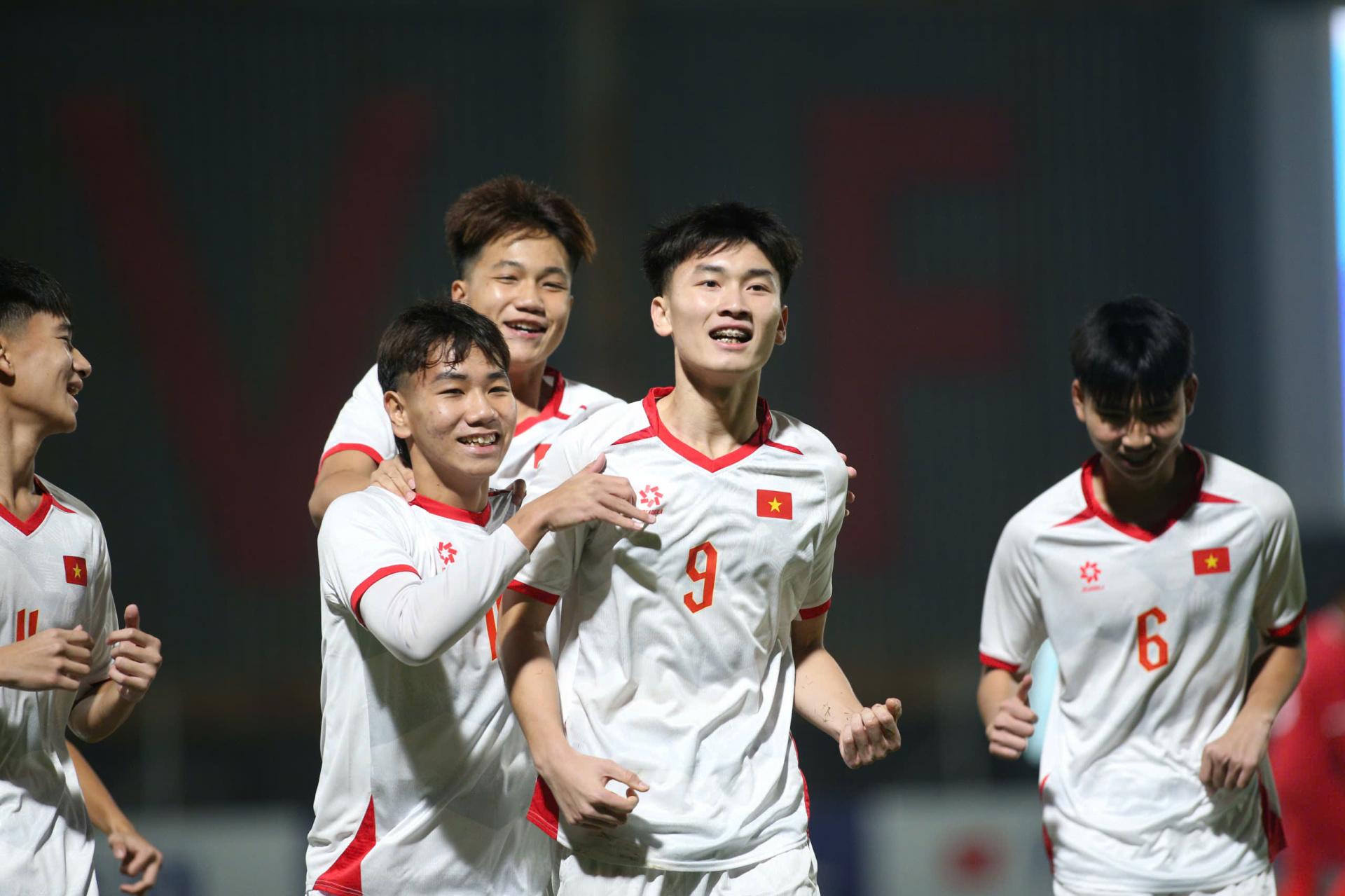 photo2025 11 2220 57 02