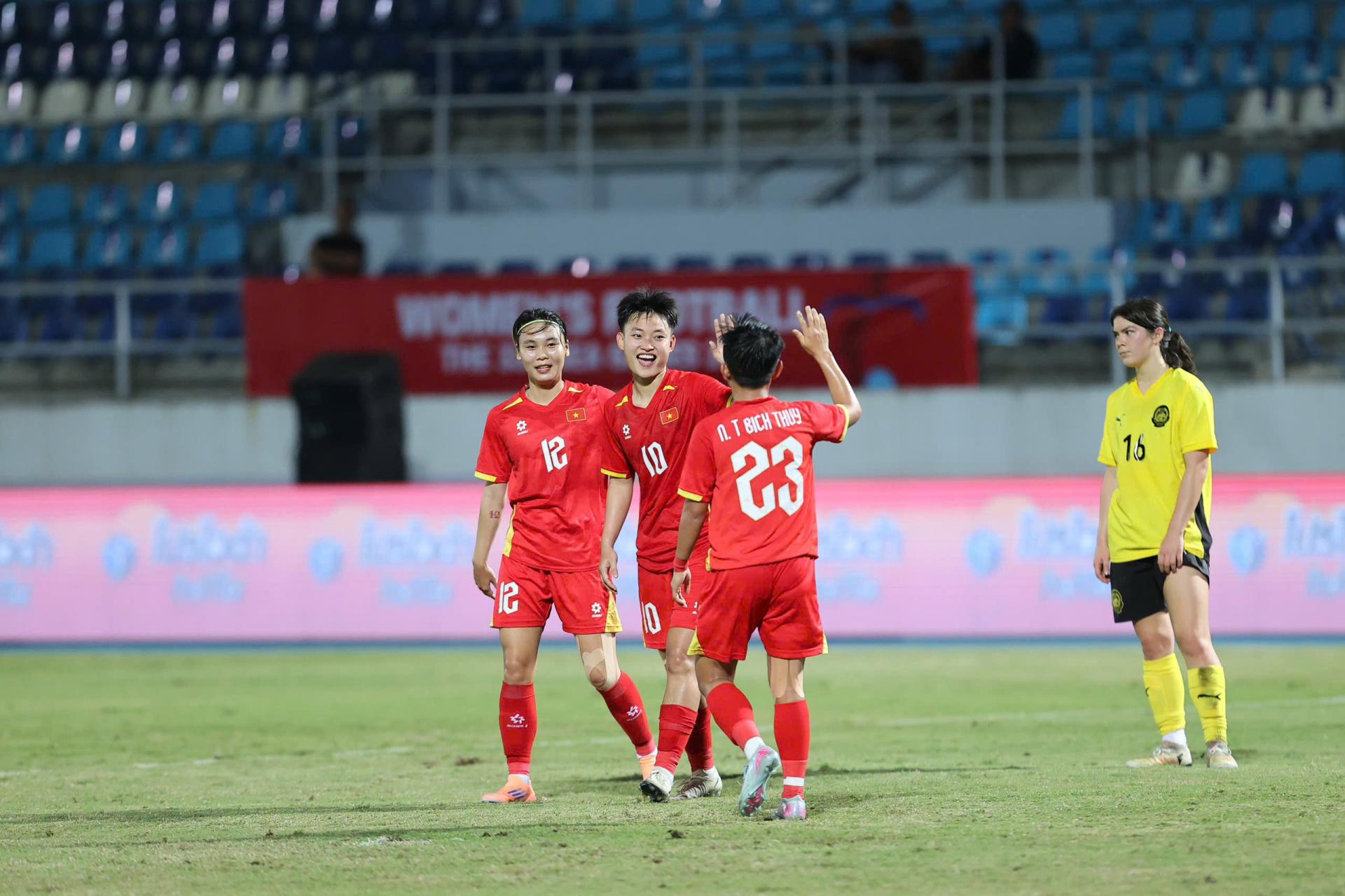 photo2025 12 0520 30 37