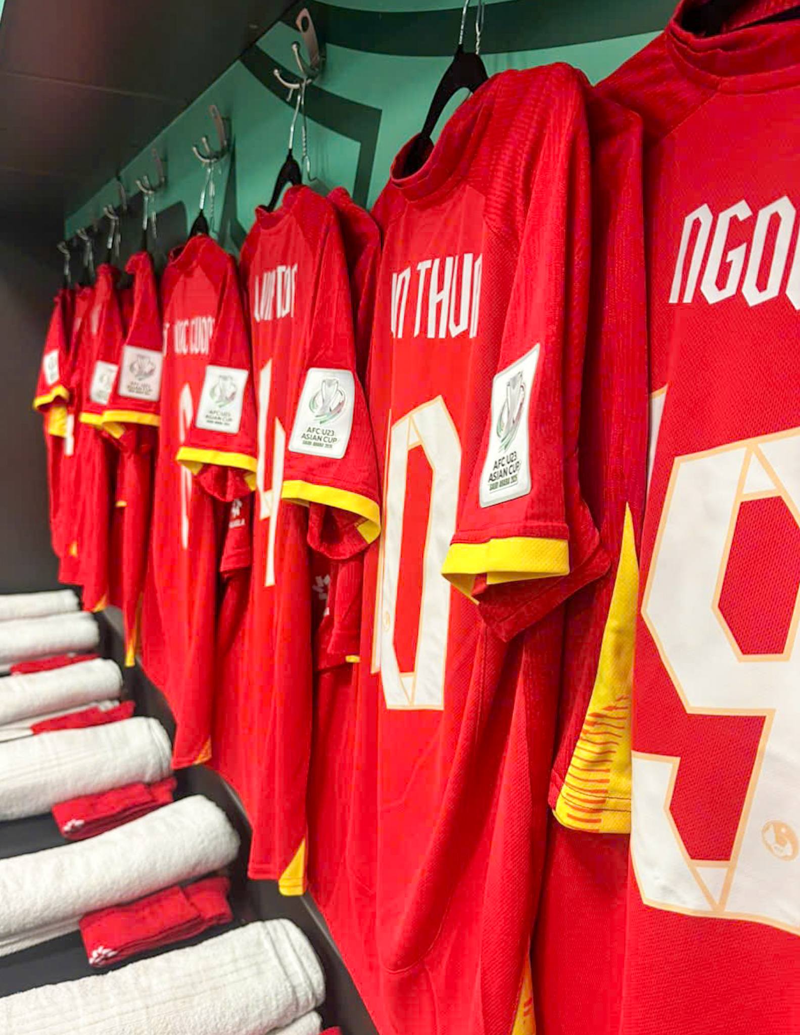 60794967612055612684444515080304346993780035n