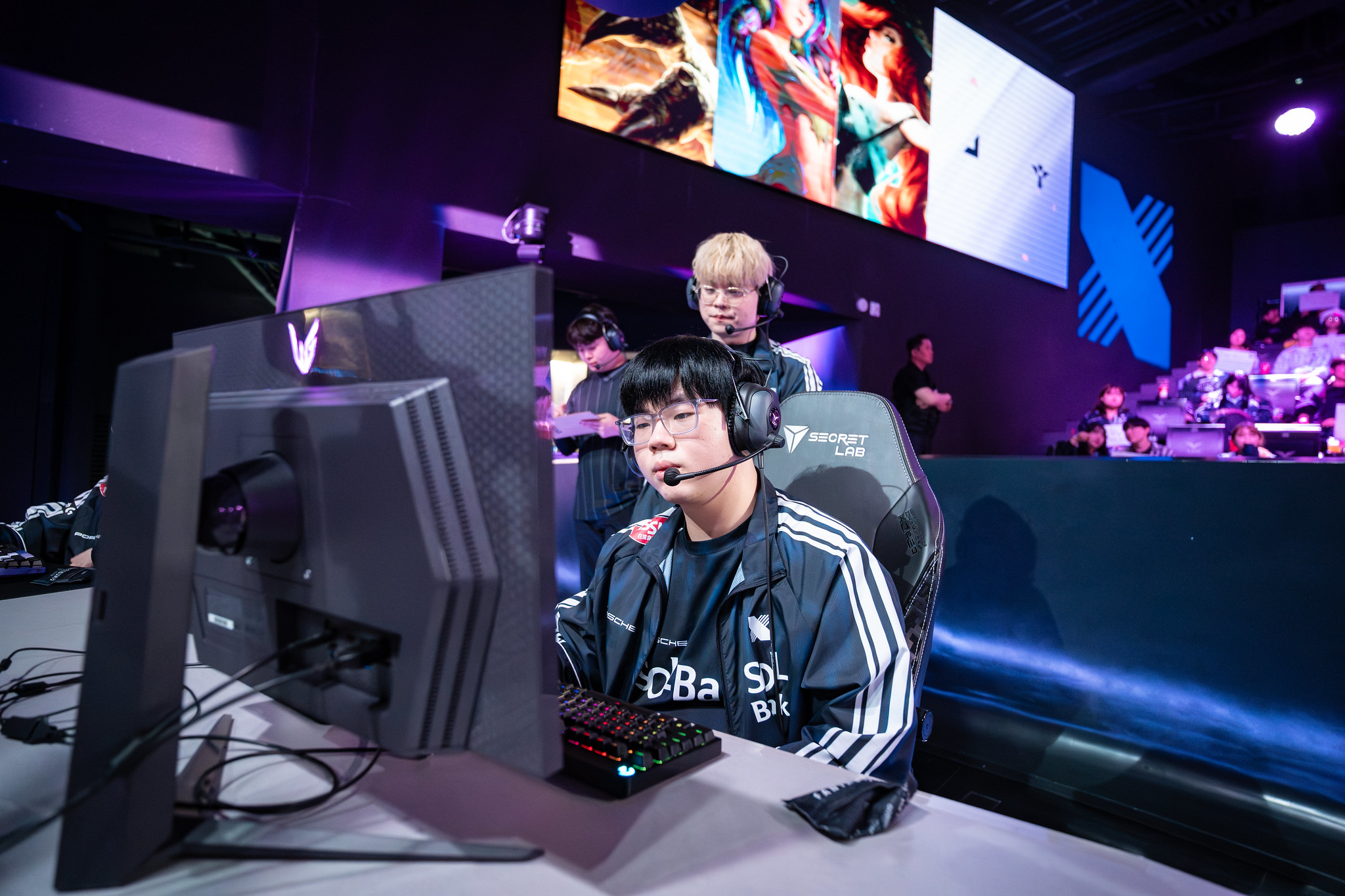 lazyfeel huyenthoai lck 1