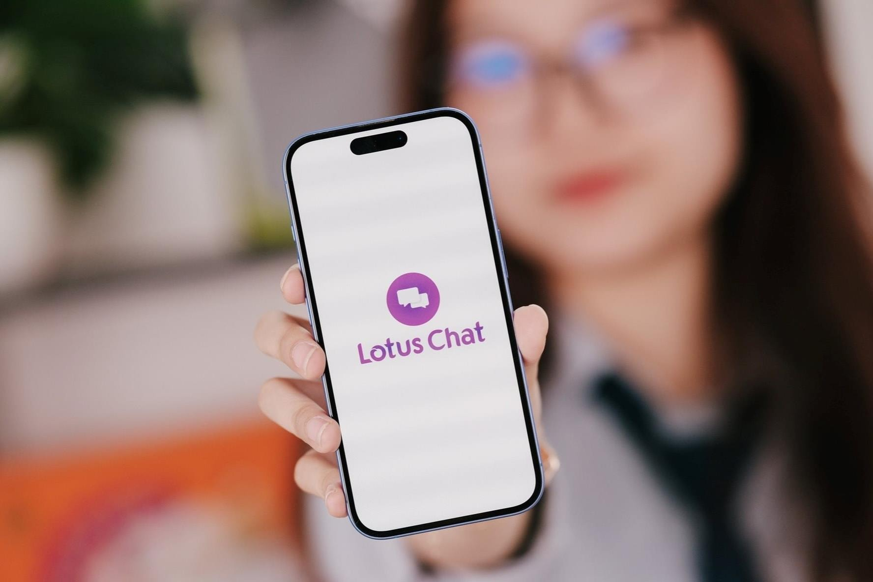 lotus chat 2