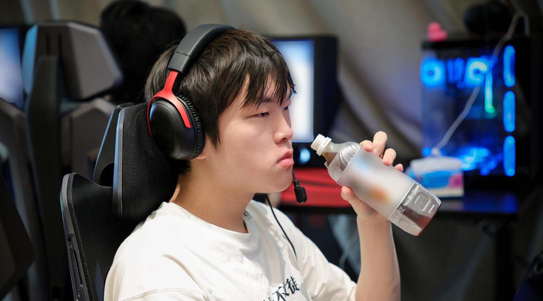 LPL xử lý Bin nhưng vẫn gây nhiều tranh cãi