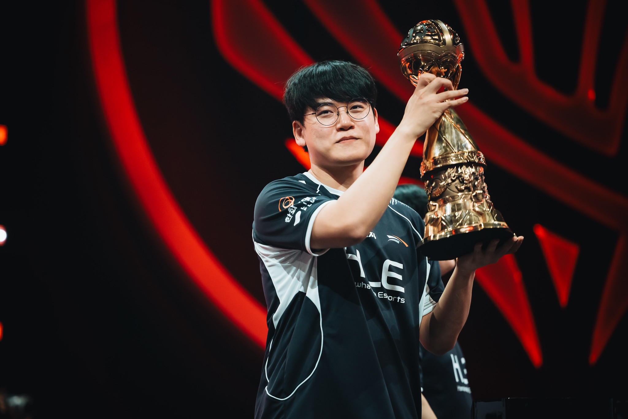 gumayusi faker 3