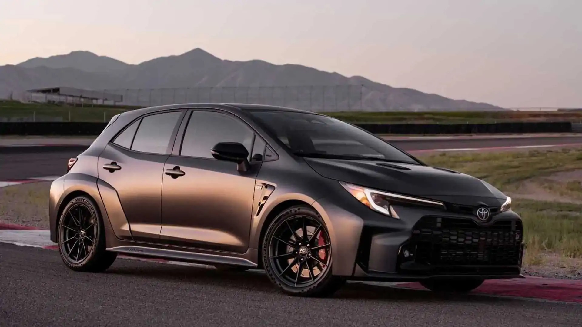 2023 toyota gr corolla first dri