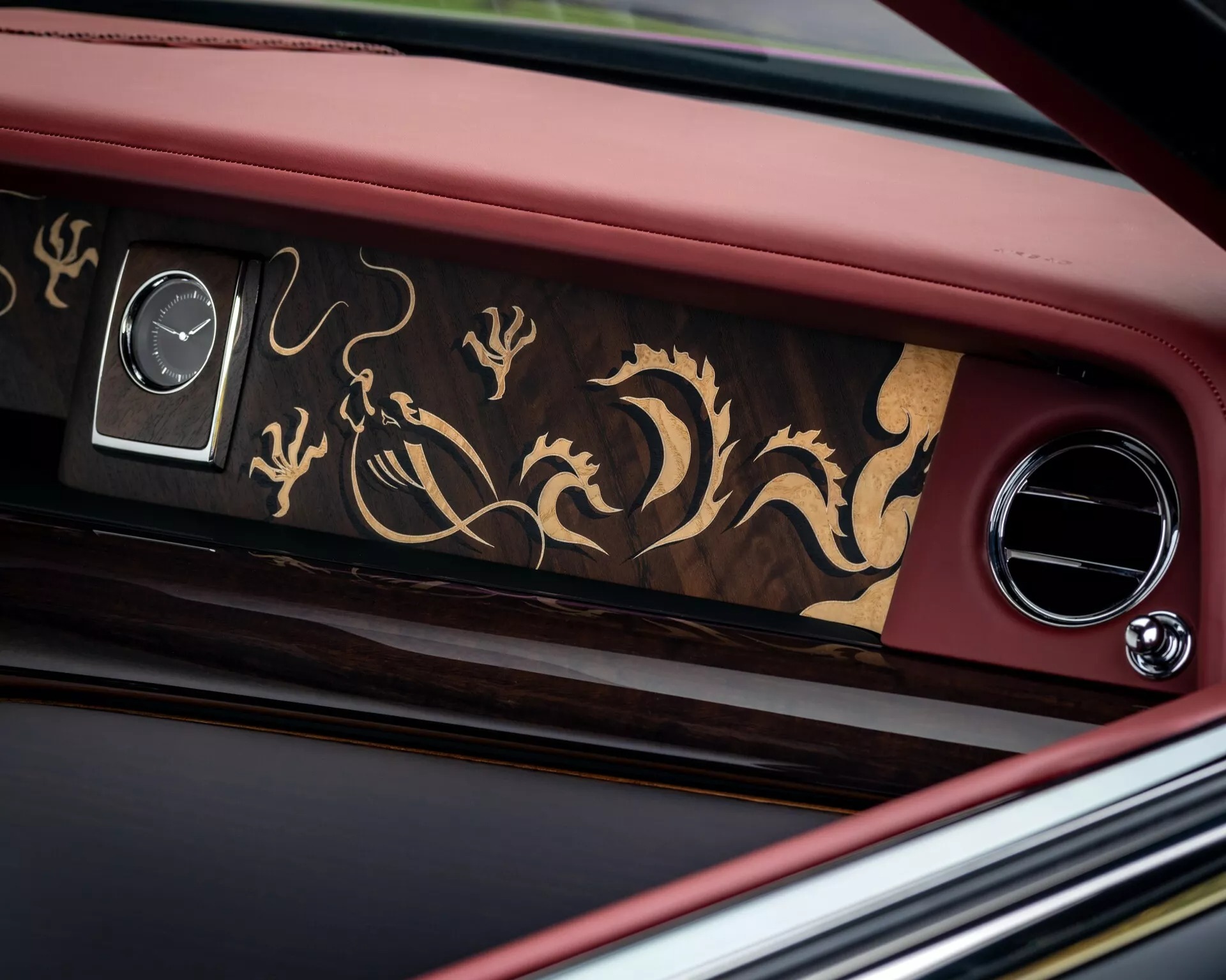 rolls royce phantom dragon 1