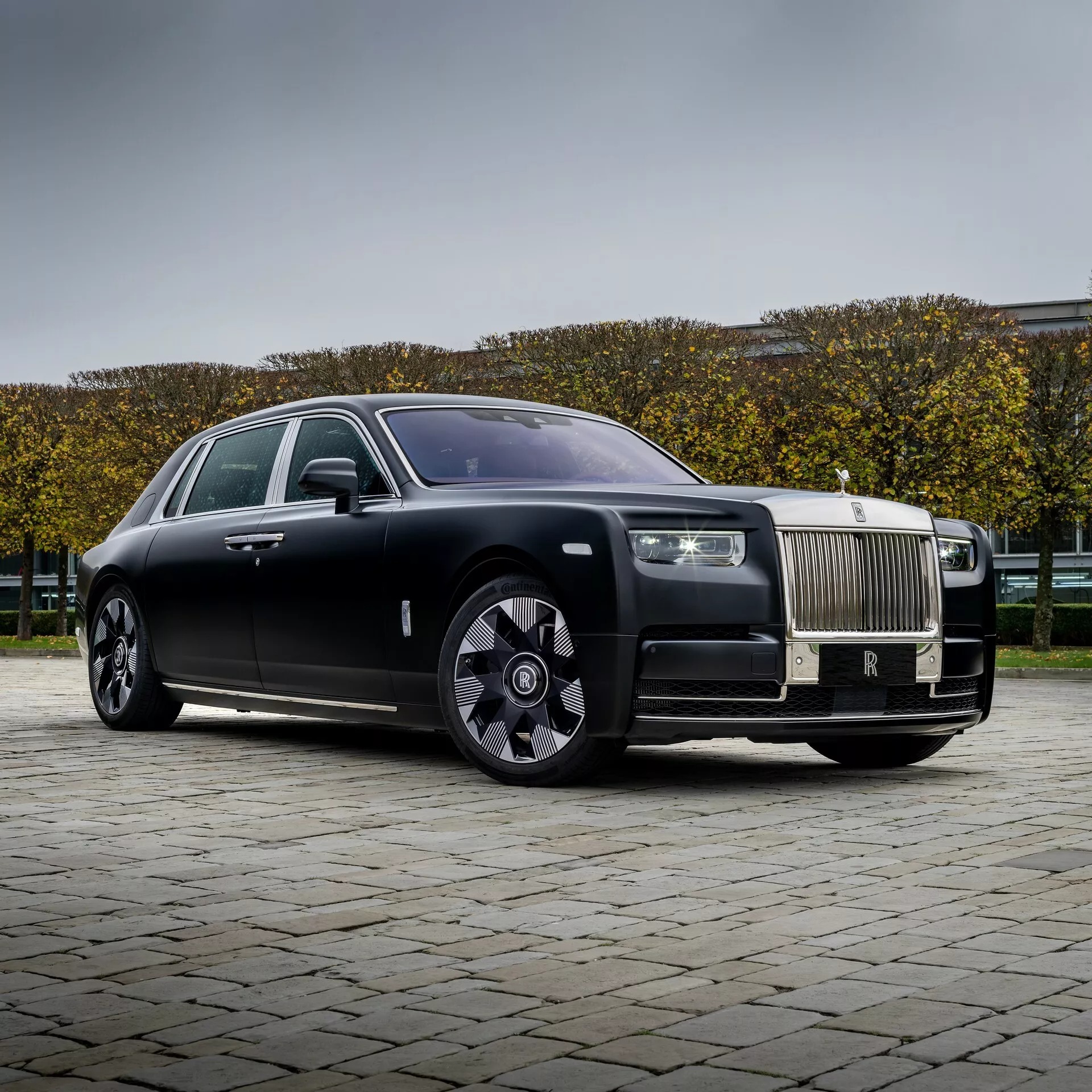 rolls royce phantom dragon 6