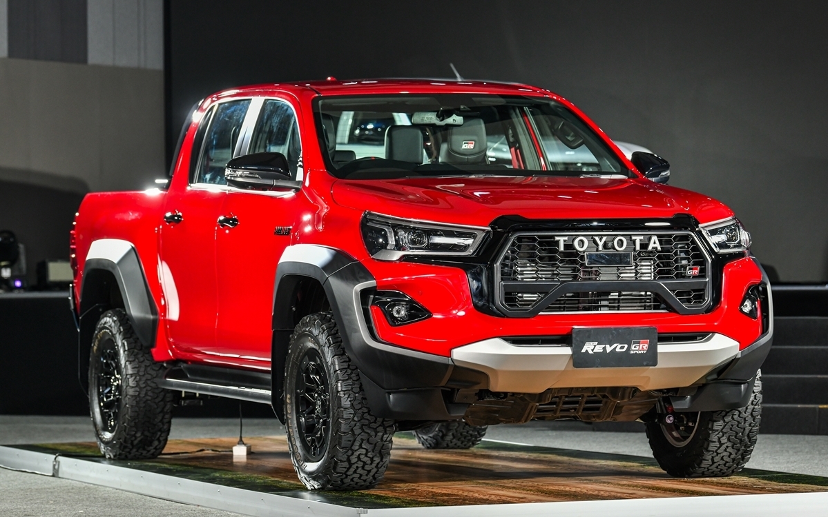 'Đội sổ' phân khúc bán tải ở Việt Nam, Toyota Hilux và Isuzu D-Max lại là 'vua' ở đây