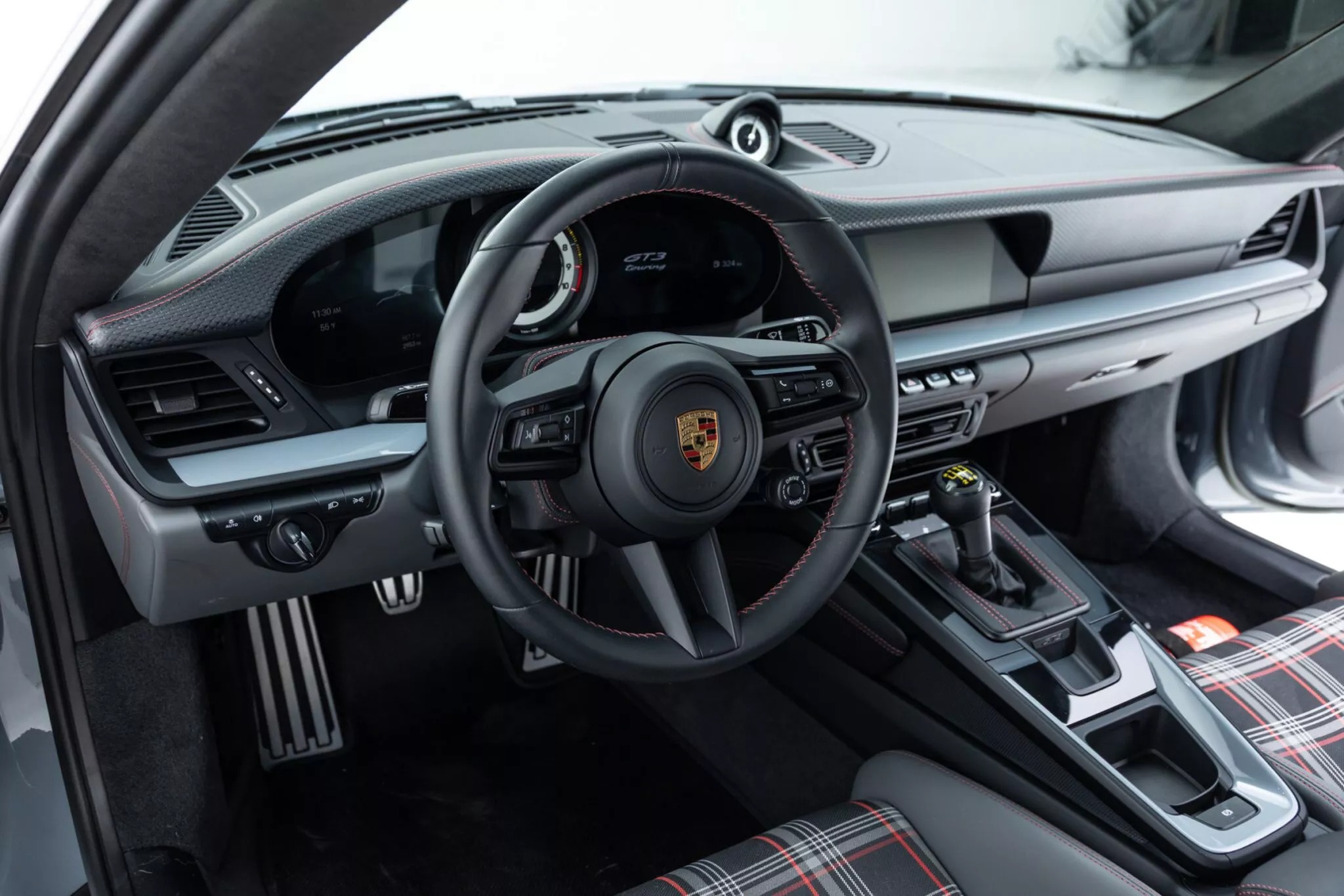 porsche 911 gt3 bat 00010 2048x1