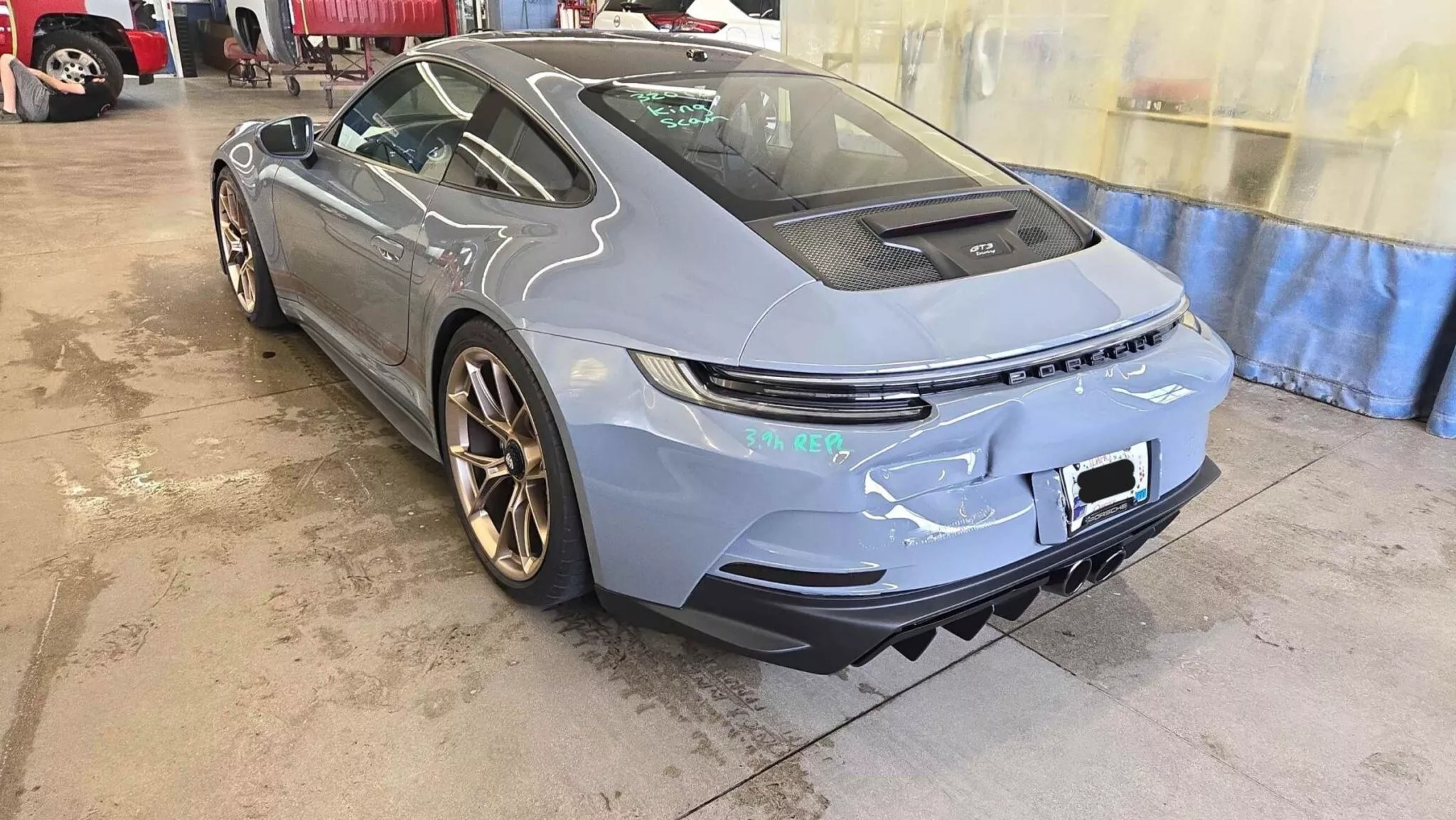 porsche 911 gt3 bat 00042 2048x1