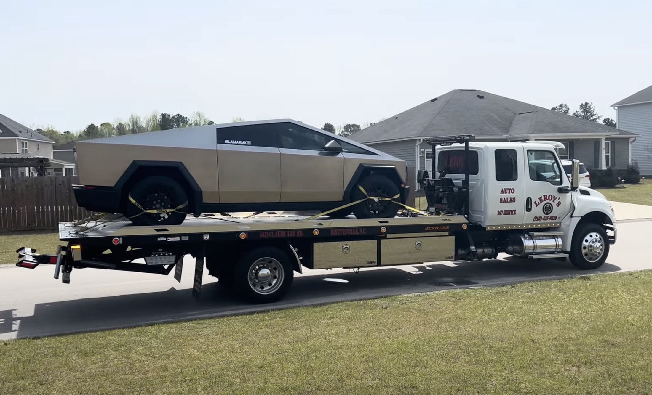owner takes his cybertruck to a tesla shop with 26000 miles goes home with zero3