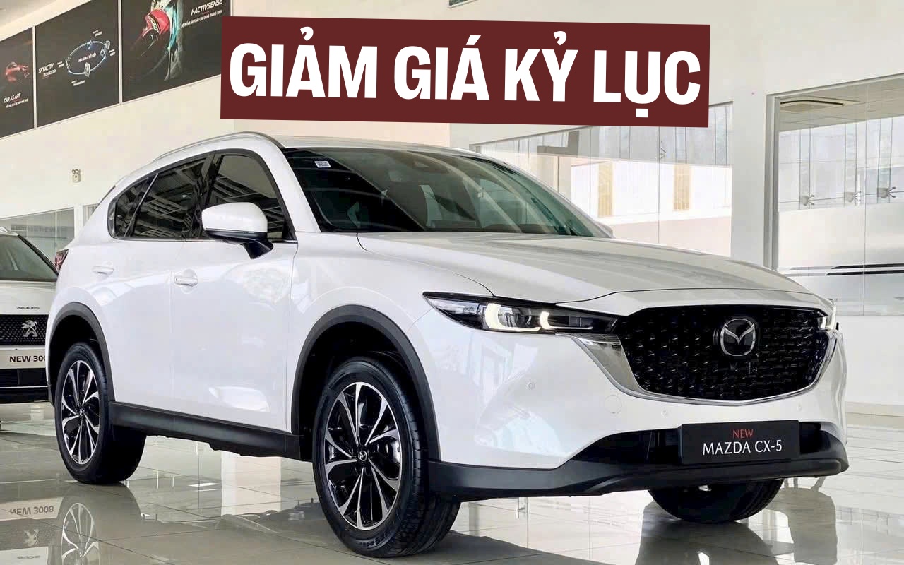 Hàng loạt xe giảm giá kỷ lục, có mẫu giảm gần tỷ đồng, nhảy xuống đấu với cả 'đàn em'