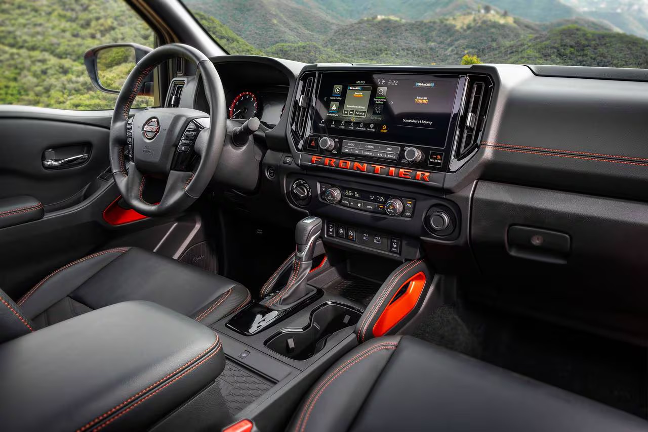 2026nissanfrontiercrew cab pickuppro 4xdetailoem21280x855