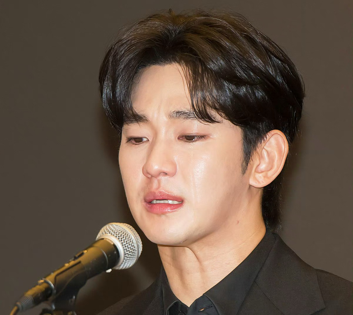 007grwclgy1i008aenfbmj30xc0tt46w