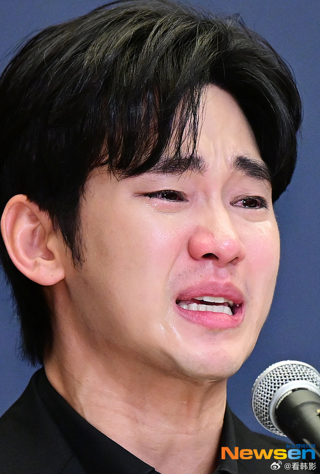 0084dfgcgy1i008cc9nr8j30i20qqtg1