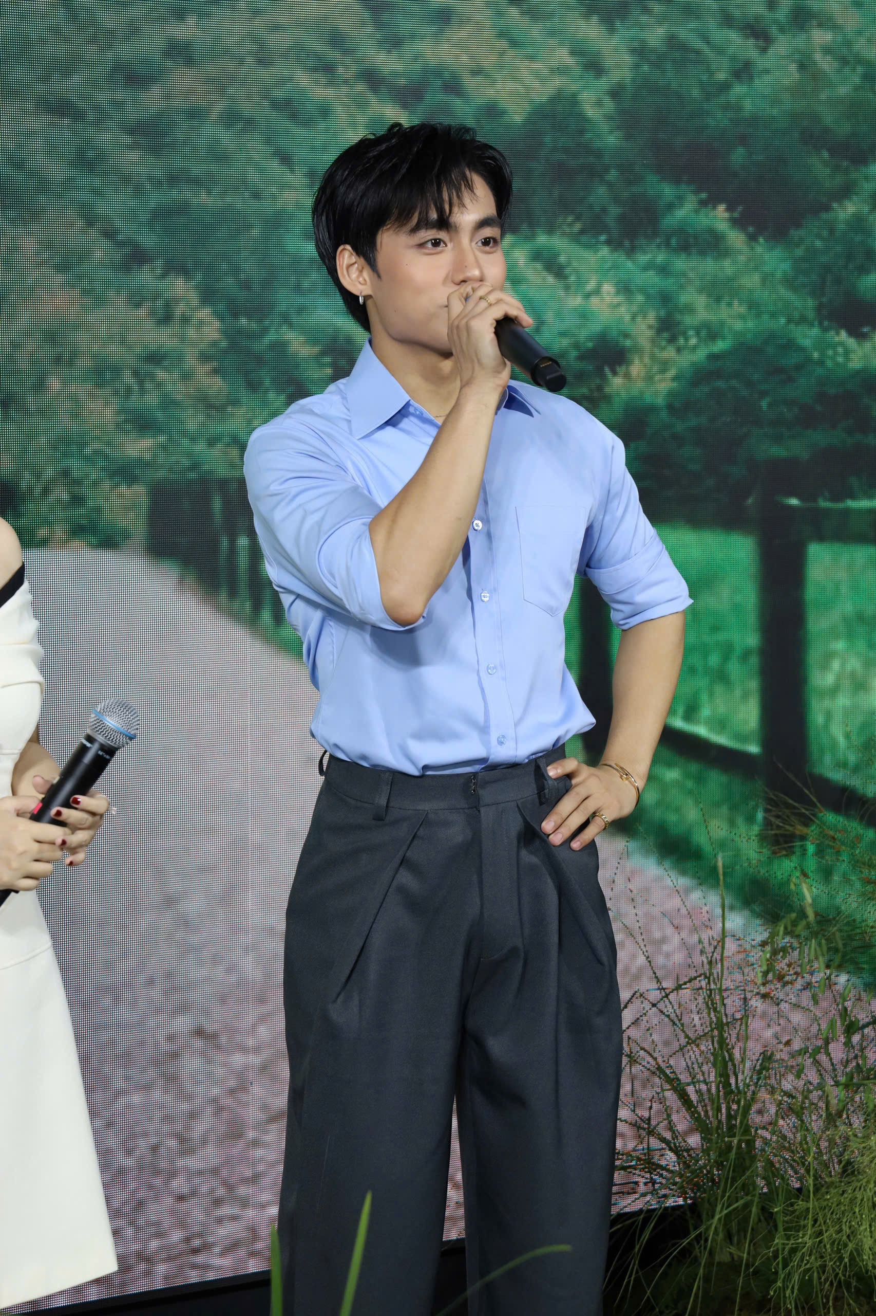 z6470889058126592d680cdacb877e3ce5213adcf8d5ef