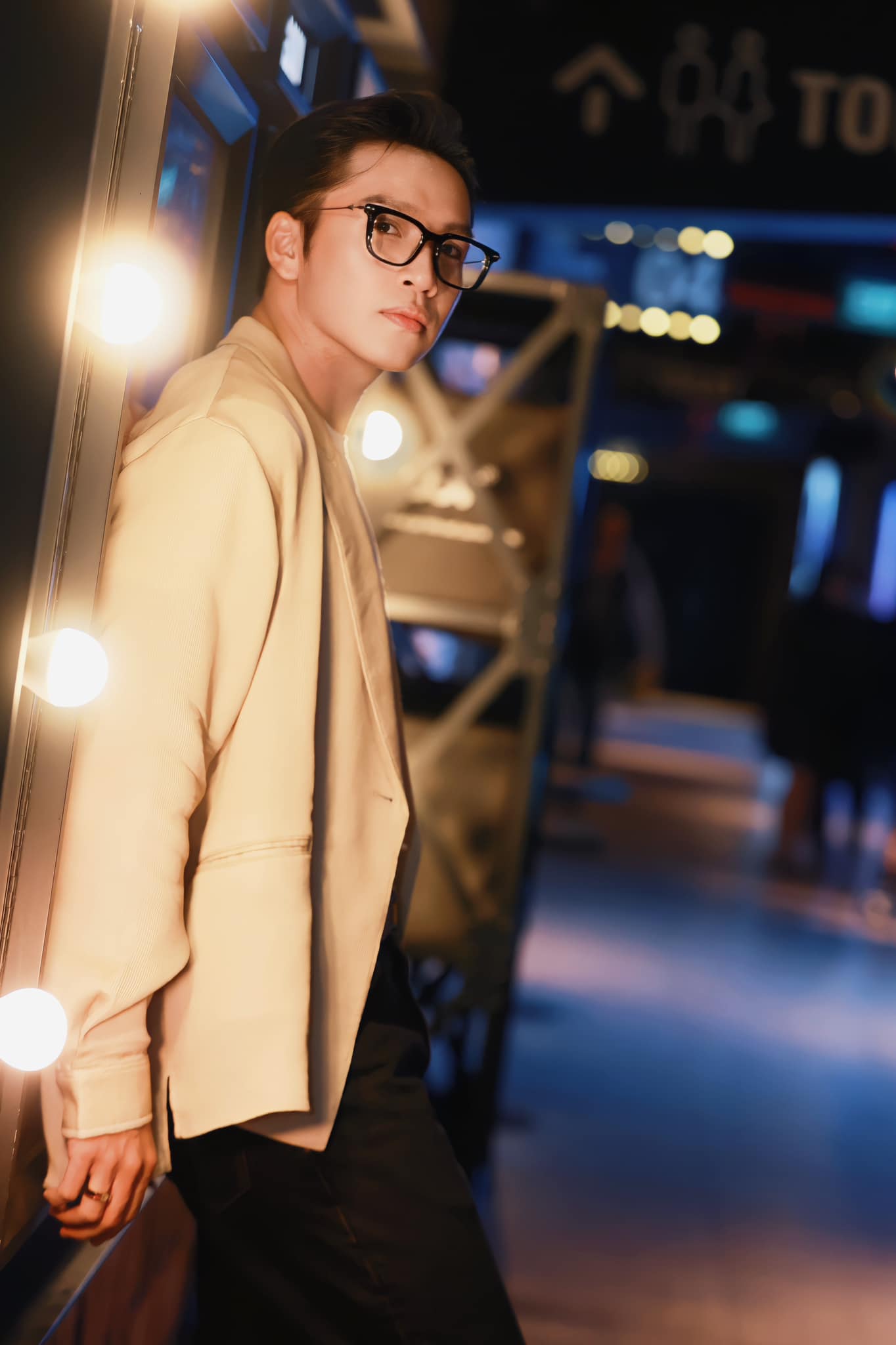 48868344012027013378893075214106219423865306n