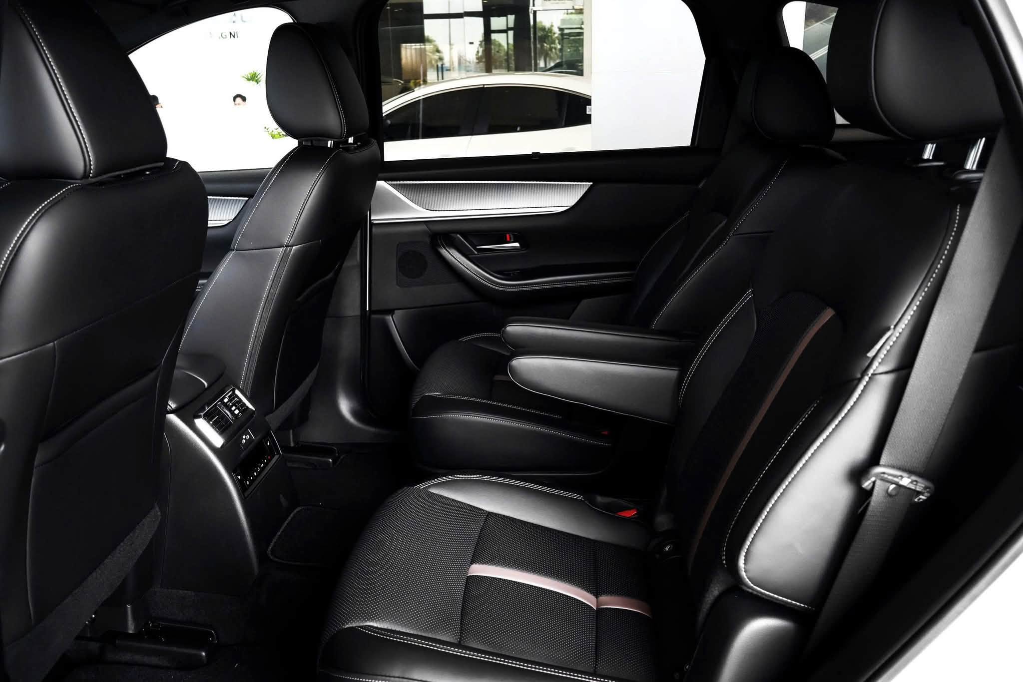 mazda cx 90 trung bay 7