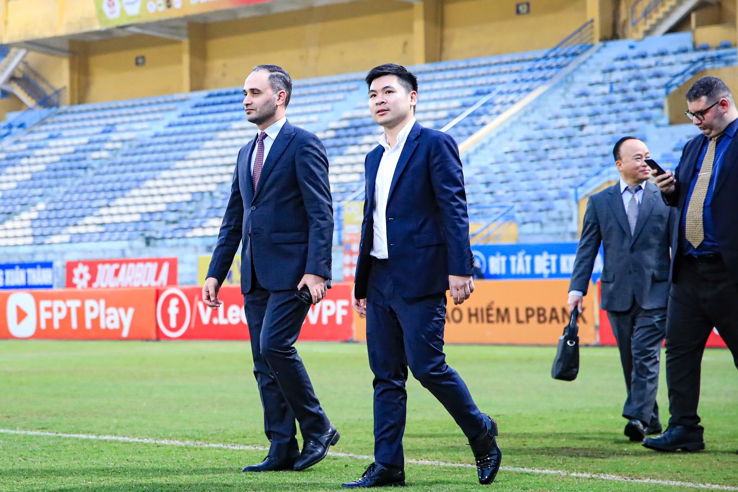 z648109217045785229acadac8496625e4cd50faa2ac01