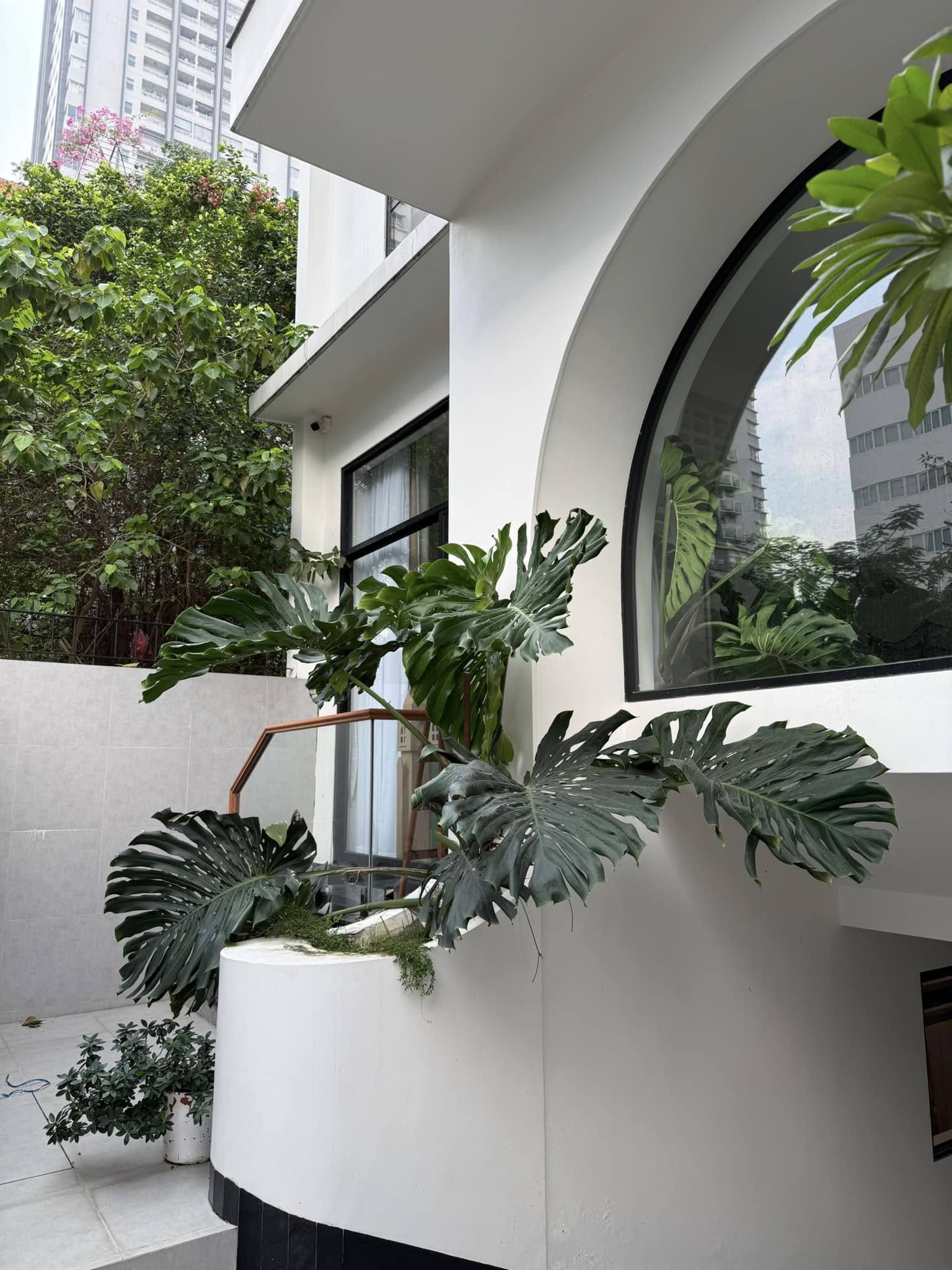 46637726135942337073889685693377983745156979n