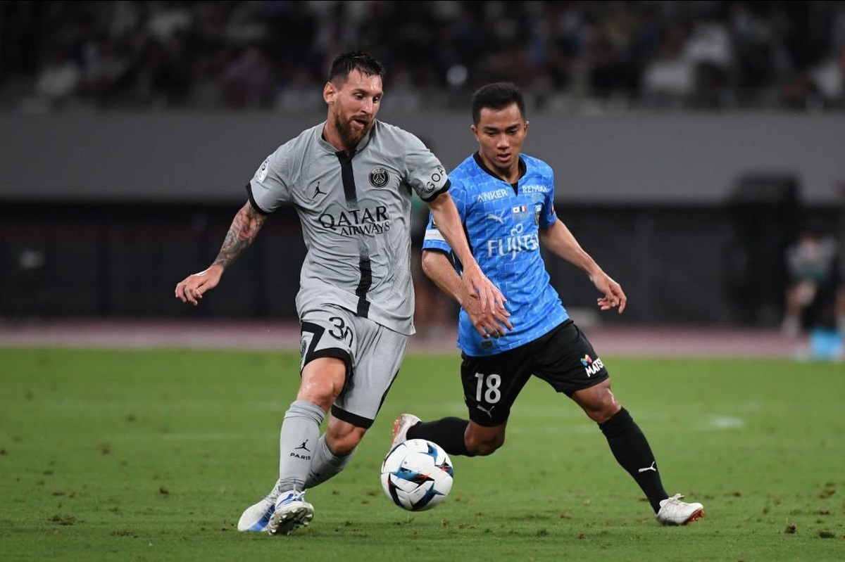 chanathip vs messi 21 chanathip vs messi 21