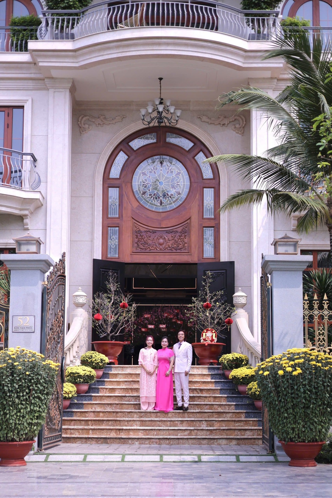 48195990312098491438333779183266300388790401n