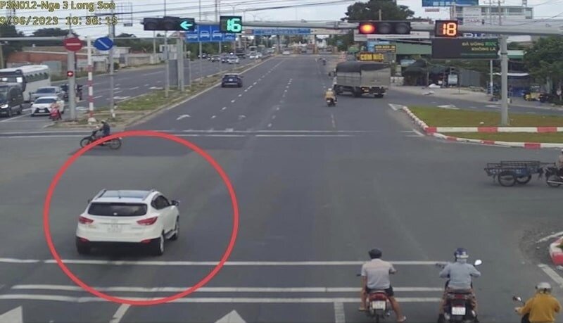 Các chủ xe vượt đèn đỏ trong danh sách nhanh chóng nộp phạt nguội theo Nghị định 168