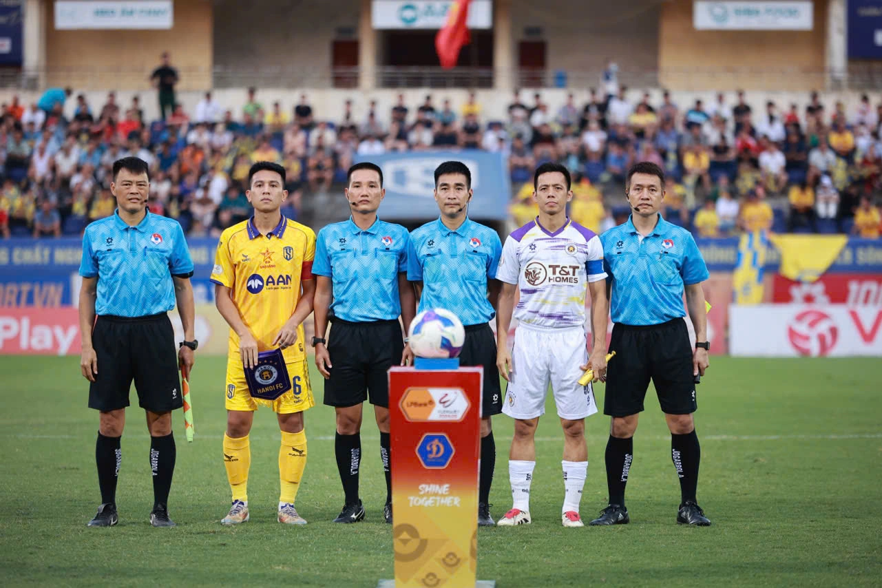 trong tai ha noi slna