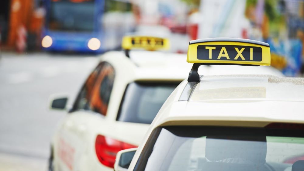606d2402 taxi da nang 4