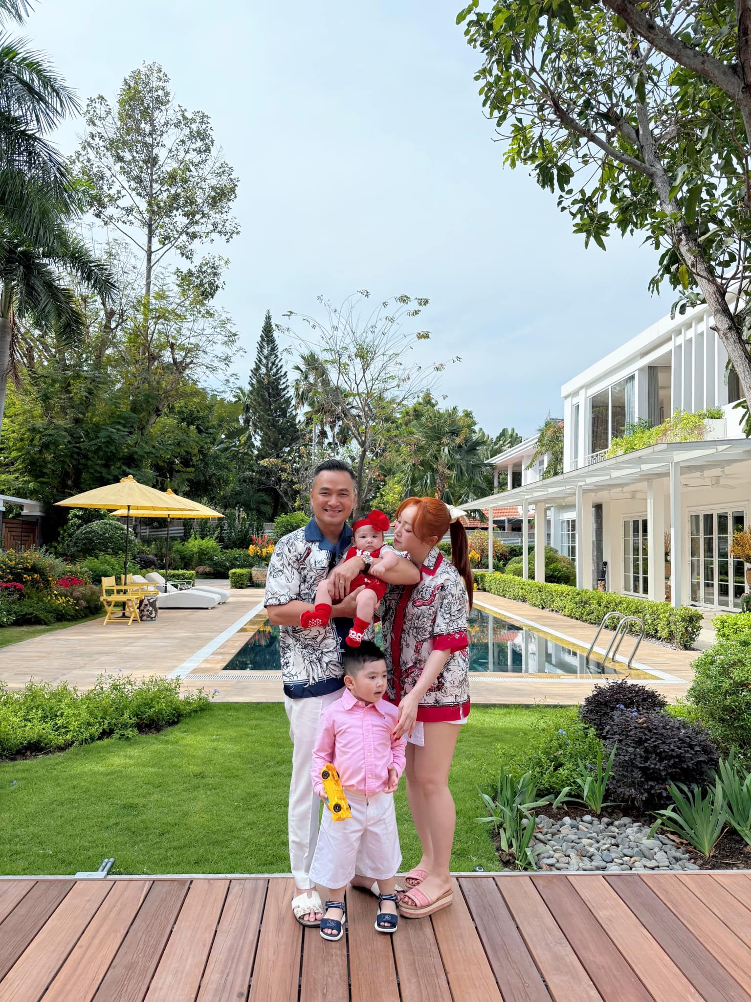 515545494102235016761304948900038298292883328n